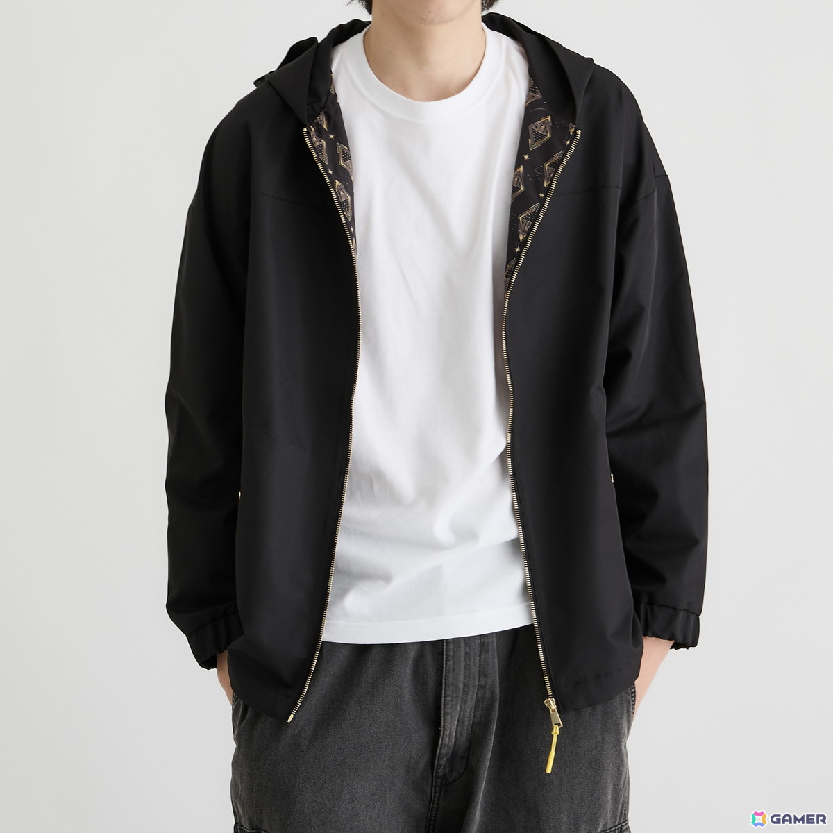 「東方Project」霊夢と魔理沙がモチーフのコラボアウター&TシャツがSuperGroupiesより登場!Tシャツには「ののこ」氏のイラストをプリントの画像