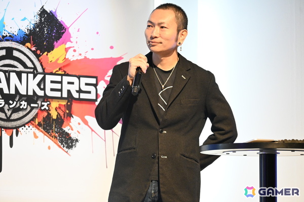 「アウトランカーズ」完成披露会に岡本吉起氏や小室哲哉さんらが登壇！小室さんが書き下ろしたOVAL SISTEMによるタイアップ曲「風に舞う戦士」のMVが初披露の画像2