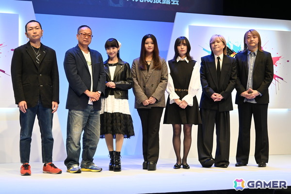 「アウトランカーズ」完成披露会に岡本吉起氏や小室哲哉さんらが登壇！小室さんが書き下ろしたOVAL SISTEMによるタイアップ曲「風に舞う戦士」のMVが初披露の画像34