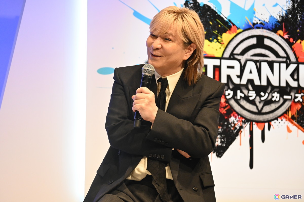 「アウトランカーズ」完成披露会に岡本吉起氏や小室哲哉さんらが登壇!小室さんが書き下ろしたOVAL SISTEMによるタイアップ曲「風に舞う戦士」のMVが初披露の画像