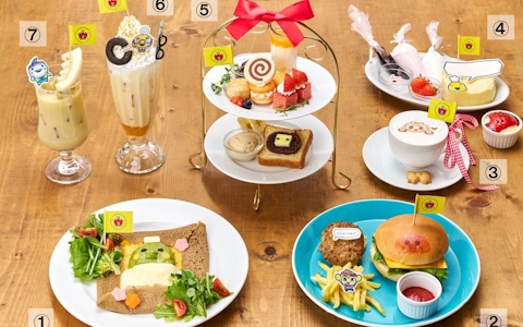 「たまごっちのプチプチおみせっち」シリーズとカプコンカフェ池袋店＆梅田店のコラボメニューが公開！