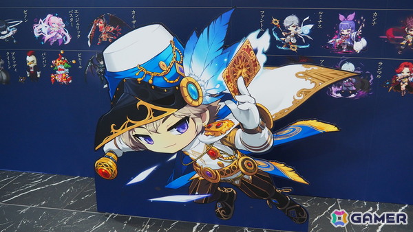 高柳知葉さんが声を担当する新規職業「緋眼の旅人レン」が発表！「メイプルストーリー」オフラインイベント「2025 Super Maple Party」をレポートの画像