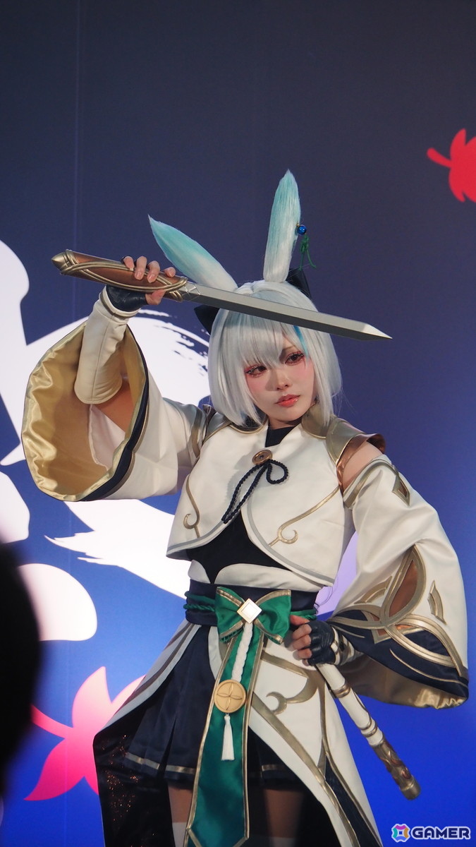 高柳知葉さんが声を担当する新規職業「緋眼の旅人レン」が発表！「メイプルストーリー」オフラインイベント「2025 Super Maple Party」をレポートの画像