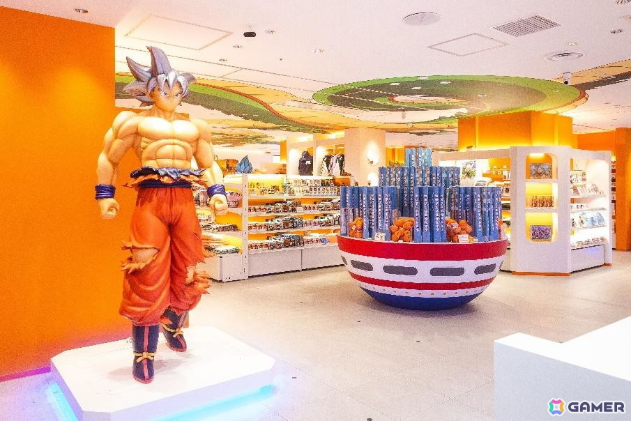 世界初の「DRAGON BALL STORE」が東京駅一番街にオープン!「かまいたち」の二人から「ドラゴンボール」愛が語られたストアレポートも公開にの画像