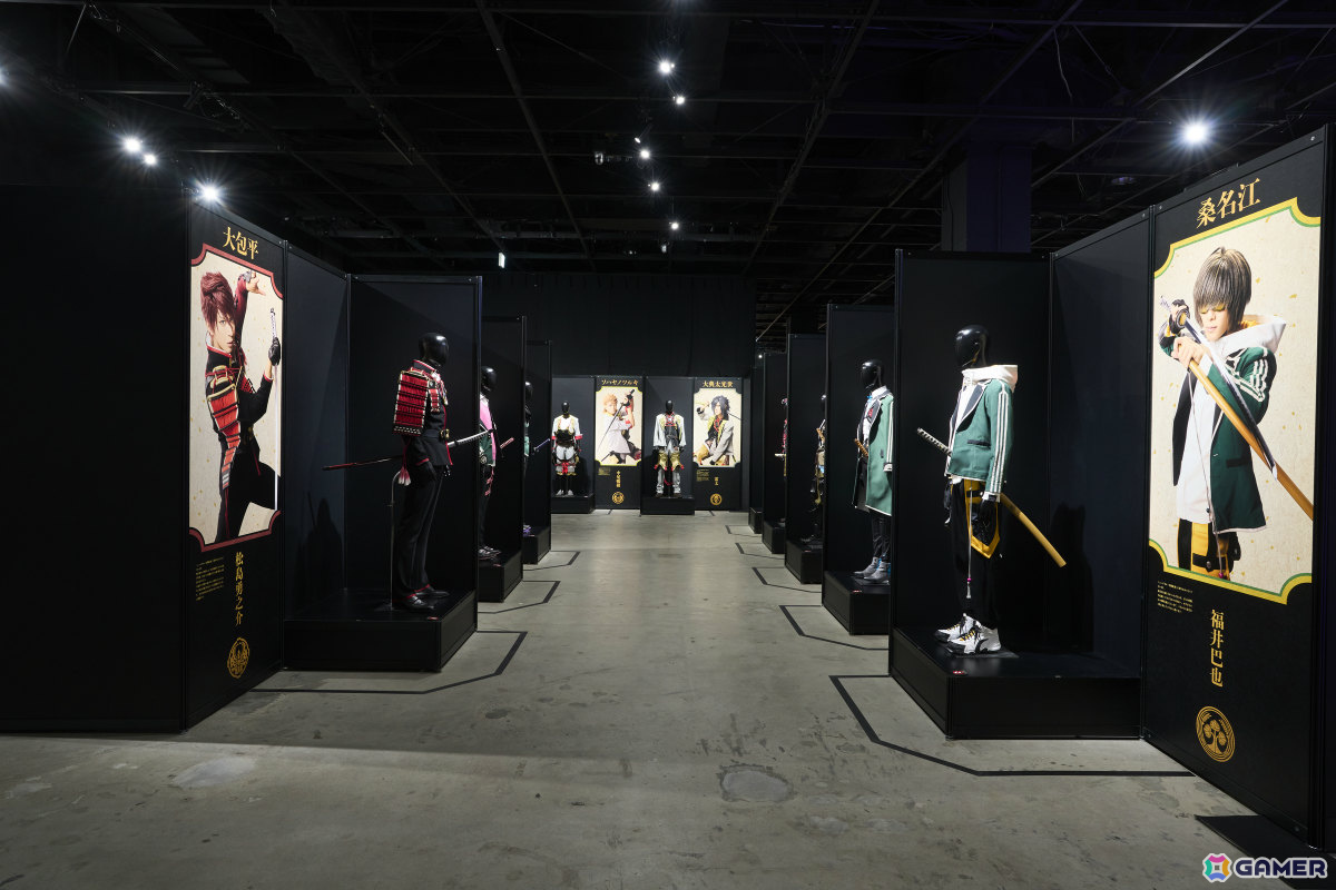 「ミュージカル『刀剣乱舞』 十周年記念 乱舞博覧会」前期日程の写真レポートが公開!“刀ミュ“の歩みとこれまでの本公演12作品の名場面を体感できる空間にの画像