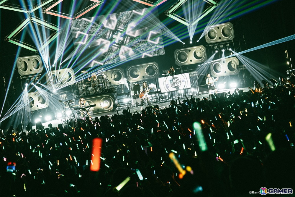 RAISE A SUILEN 2DAYS LIVE「RUMBLEHEADZ」が開催!14th Single「‘FIGHT' ADDICT」収録「‘FIGHT' ADDICT」など16曲をセトリを大きく変えて連日披露の画像
