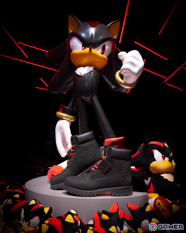 セガとティンバーランドのコラボ第2弾に6インチブーツを着用したシャドウ描き下ろしビジュアルが登場！コラボアイテムが11月21日より数量限定販売の画像3