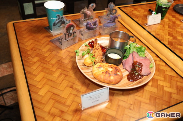 ユニバーサル・スタジオ・ジャパンと「モンスターハンターワイルズ」のコラボレストラン「モンスターハンターワイルズ ～モリバーの宴～」を先行体験の画像3