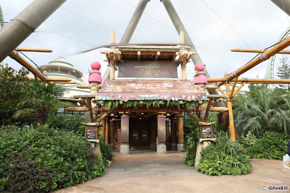 ユニバーサル・スタジオ・ジャパンと「モンスターハンターワイルズ」のコラボレストラン「モンスターハンターワイルズ ~モリバーの宴~」を先行体験の画像
