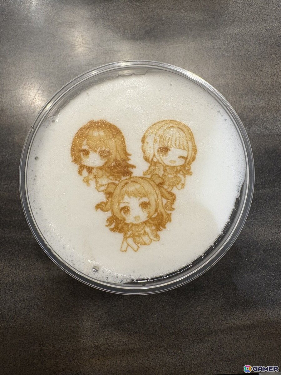 プリントはいずれもイベント限定 描き起こしミニキャライラスト！