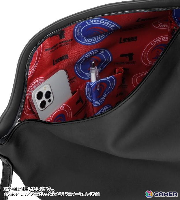 TVアニメ「リコリス・リコイル」の錦木千束＆井ノ上たきな多機能バックパック、カラビナ付きバナータグの受注が開始！の画像