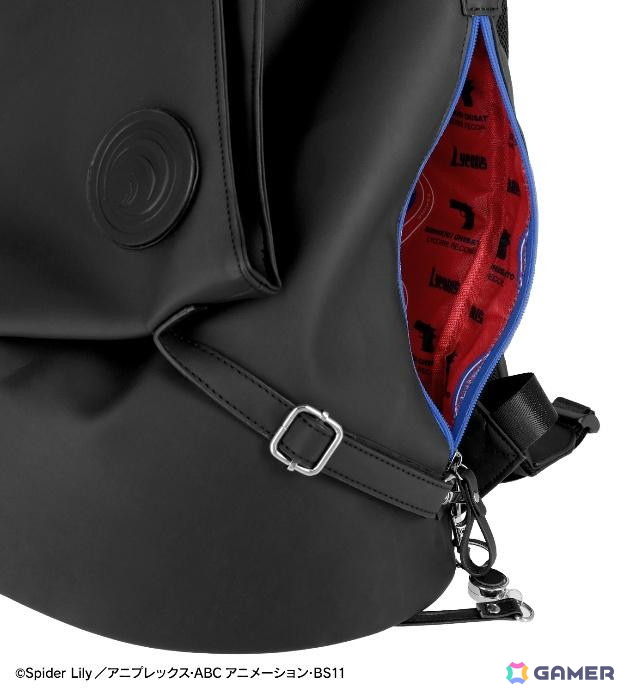 TVアニメ「リコリス・リコイル」の錦木千束＆井ノ上たきな多機能バックパック、カラビナ付きバナータグの受注が開始！の画像