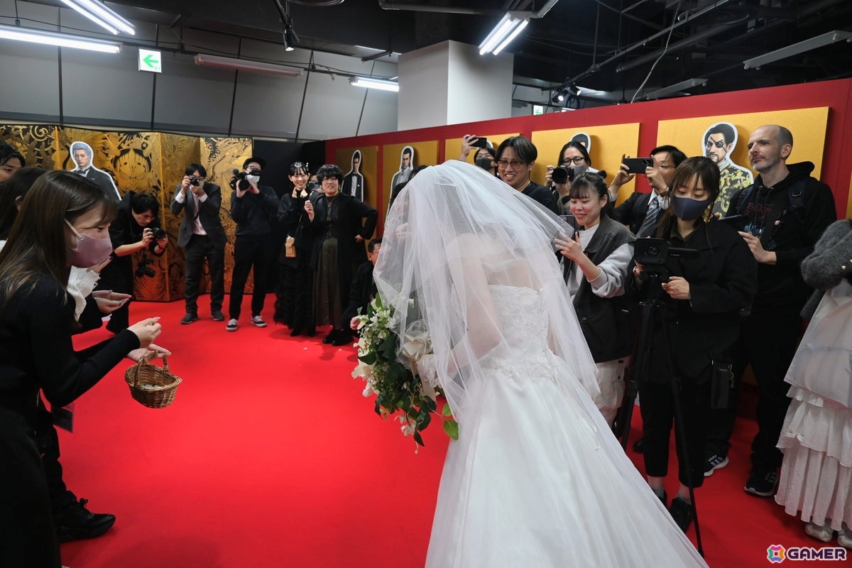 「龍が如く」冠婚葬祭展 東京会場のプレオープンイベントをレポート！展示やフォトスポットはもちろん、挙式の様子、横山氏の見学＆インタビューもの画像
