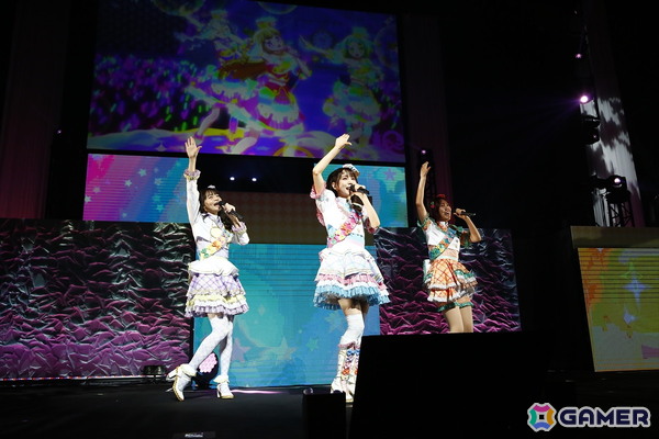 「プリティーシリーズ Crossing Live 2025」レポート：「プリパラ」から「ひみつのアイプリ」まで！楽曲は「プリティーリズム」からも！予測不能のドリームライブの画像11