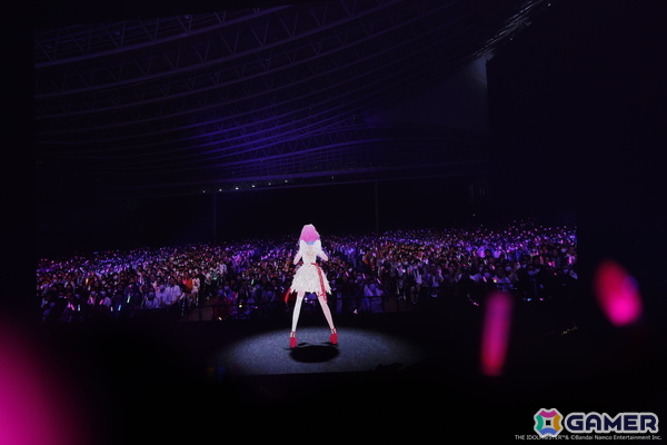 バリエーション豊かなソロ曲、ユニット曲に加えて「KAWAII ウォーズ」も！「デレマス」xRライブ「CINDERELLA GIRLS fes. Once Upon a St@rs」第1公演「Luminaria Tiara」レポートの画像1