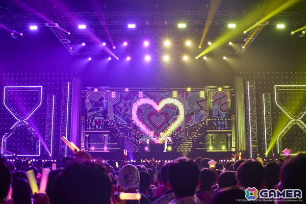 バリエーション豊かなソロ曲、ユニット曲に加えて「KAWAII ウォーズ」も！「デレマス」xRライブ「CINDERELLA GIRLS fes. Once Upon a St@rs」第1公演「Luminaria Tiara」レポートの画像53