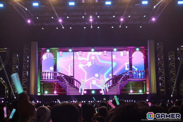 バリエーション豊かなソロ曲、ユニット曲に加えて「KAWAII ウォーズ」も！「デレマス」xRライブ「CINDERELLA GIRLS fes. Once Upon a St@rs」第1公演「Luminaria Tiara」レポートの画像89