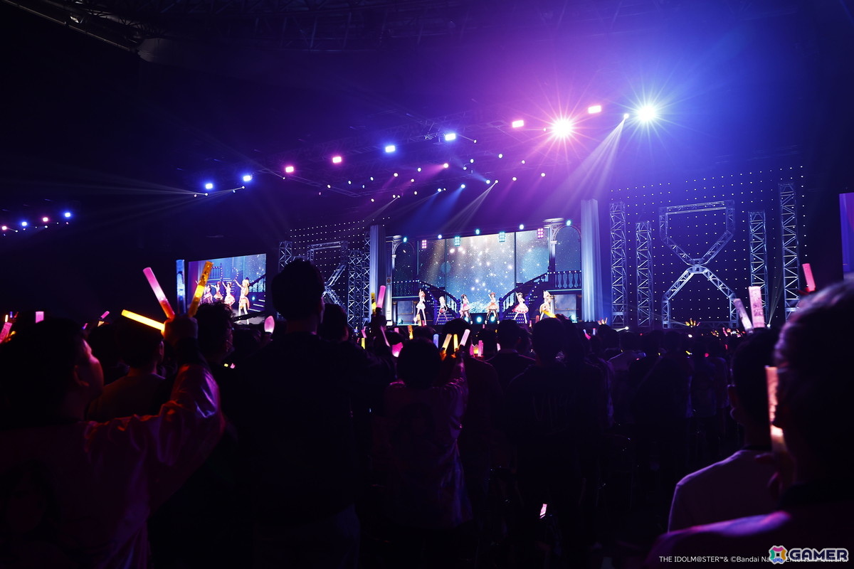 バリエーション豊かなソロ曲、ユニット曲に加えて「KAWAII ウォーズ」も！「デレマス」xRライブ「CINDERELLA GIRLS fes. Once Upon a St@rs」第1公演「Luminaria Tiara」レポートの画像