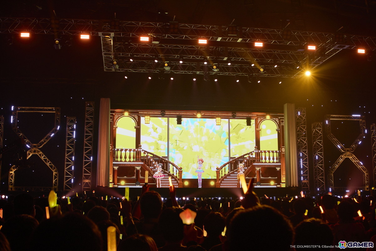 バリエーション豊かなソロ曲、ユニット曲に加えて「KAWAII ウォーズ」も！「デレマス」xRライブ「CINDERELLA GIRLS fes. Once Upon a St@rs」第1公演「Luminaria Tiara」レポートの画像