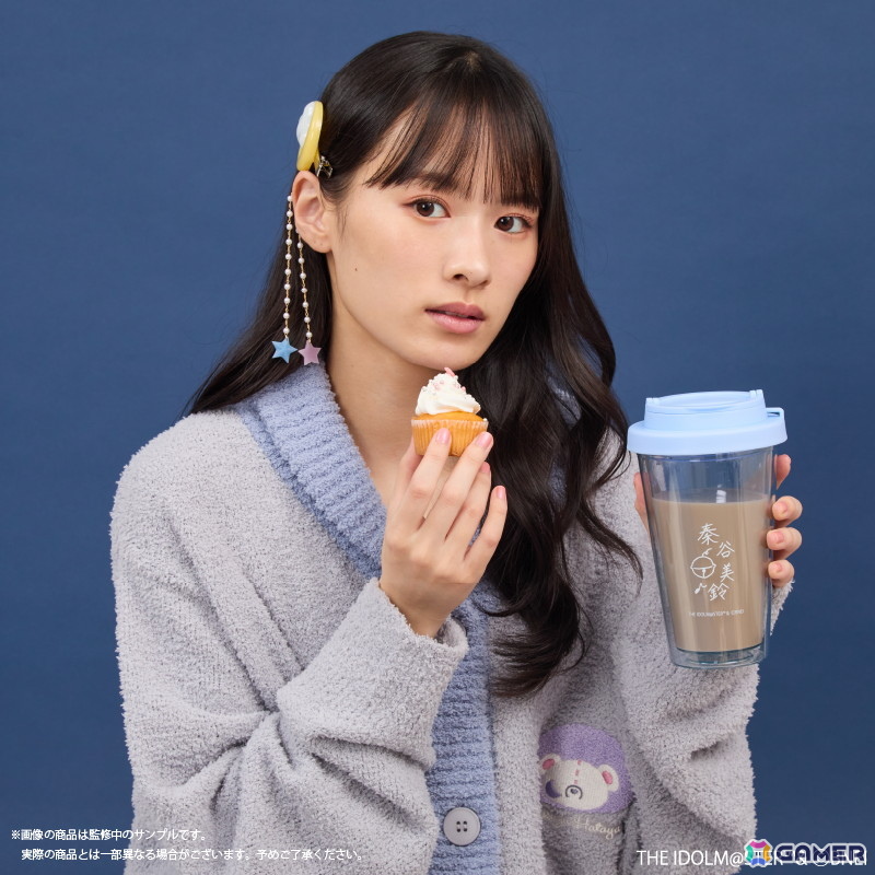 「学マス」秦谷美鈴の描き下ろしイラストグッズやもこもこルームウェアが登場！の画像