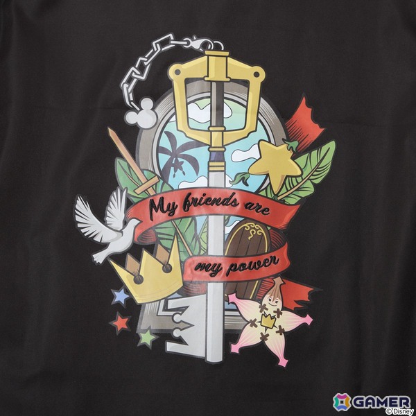 「キングダム ハーツ」シリーズよりソラとロクサスの衣装や繋がりを繊細に織り込んだアウター、トートバッグ、バッグチャームが登場！の画像