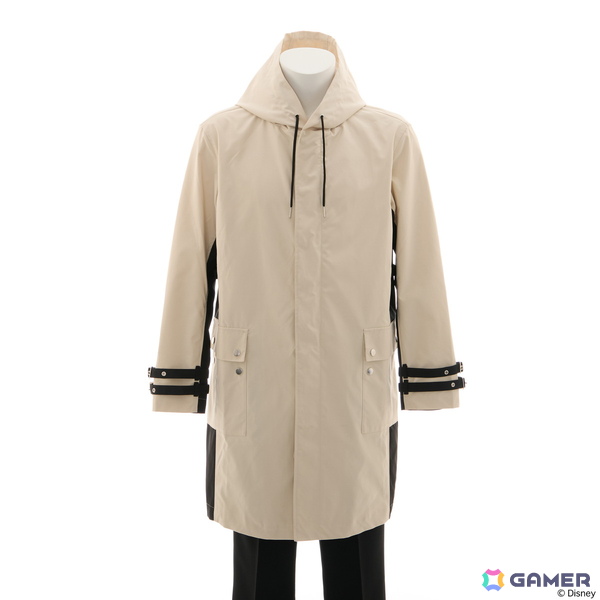 「キングダム ハーツ」シリーズよりソラとロクサスの衣装や繋がりを繊細に織り込んだアウター、トートバッグ、バッグチャームが登場！の画像