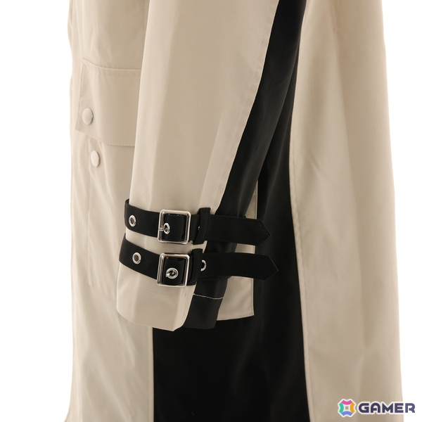 「キングダム ハーツ」シリーズよりソラとロクサスの衣装や繋がりを繊細に織り込んだアウター、トートバッグ、バッグチャームが登場！の画像