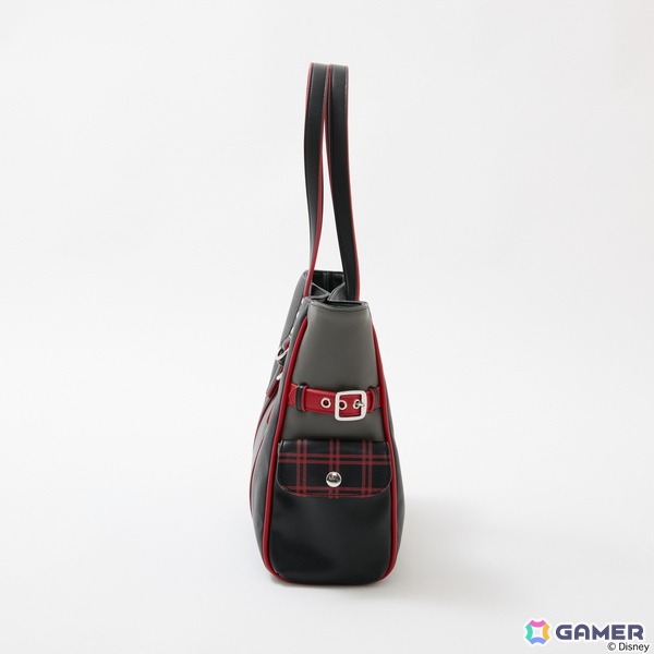 「キングダム ハーツ」シリーズよりソラとロクサスの衣装や繋がりを繊細に織り込んだアウター、トートバッグ、バッグチャームが登場！の画像