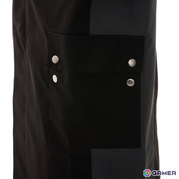 「キングダム ハーツ」シリーズよりソラとロクサスの衣装や繋がりを繊細に織り込んだアウター、トートバッグ、バッグチャームが登場！の画像