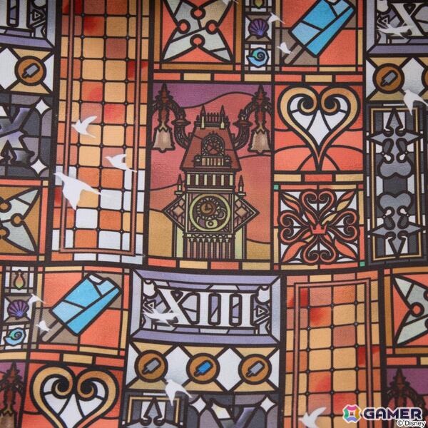 「キングダム ハーツ」シリーズよりソラとロクサスの衣装や繋がりを繊細に織り込んだアウター、トートバッグ、バッグチャームが登場！の画像