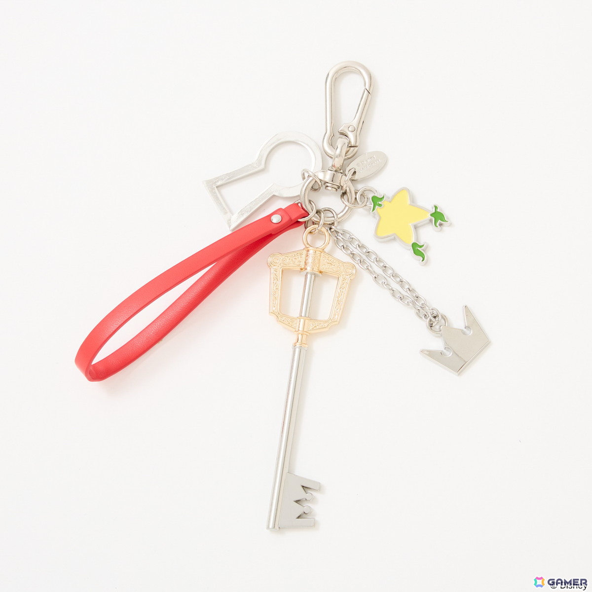 キングダム ハーツ」シリーズよりソラとロクサスの衣装や繋がりを繊細