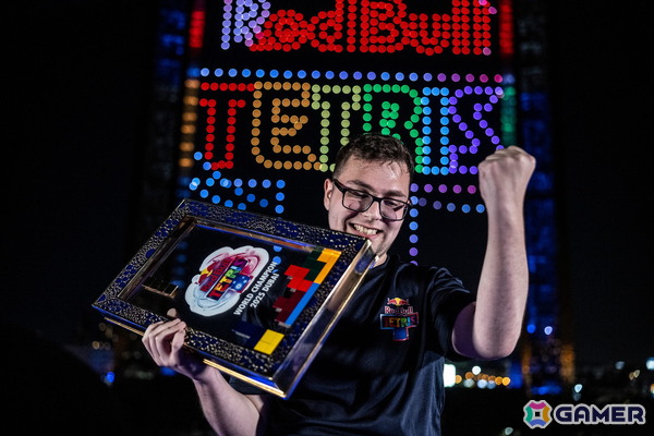 ドバイ・フレームが2,000機以上のドローンでゲーム画面に！世界初の空中テトリス公式戦「Red Bull Tetris World Final」の公式レポートが到着の画像8