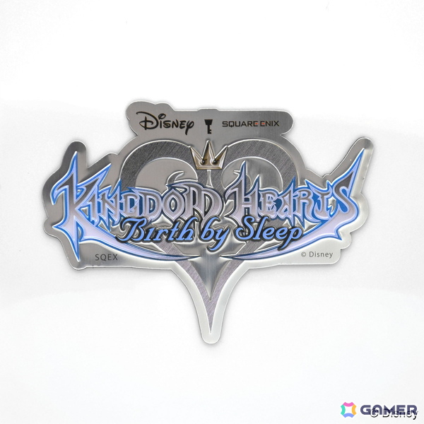 キングダム ハーツ」シリーズよりロゴデザインのアルミマグネットや