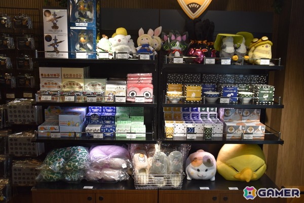 グリダニアのマーケットをモチーフにした「FF14」グッズ特化の常設店「FINAL FANTASY XIV GOODS SHOP AKIHABARA」フォトレポート！先行販売グッズもの画像2