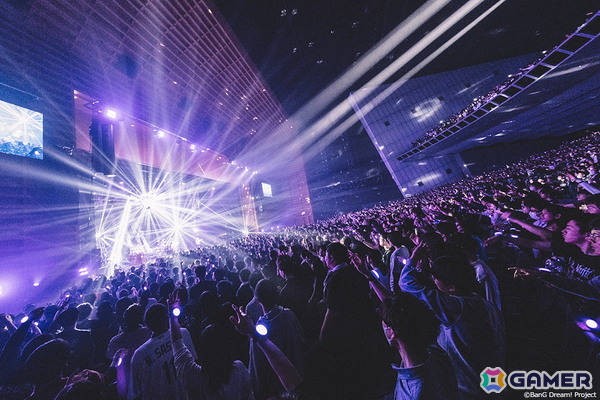 ドロリスがまさかの側転！？「碧い瞳の中に」「Sophie」の初披露もあったAve Mujica 6th LIVE「Ulterius Procedere」東京公演をレポートの画像2