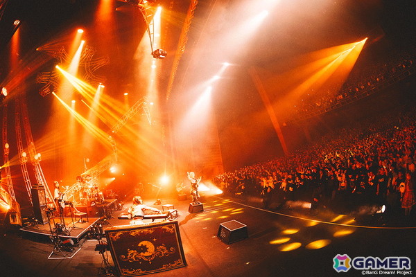 ドロリスがまさかの側転！？「碧い瞳の中に」「Sophie」の初披露もあったAve Mujica 6th LIVE「Ulterius Procedere」東京公演をレポートの画像8