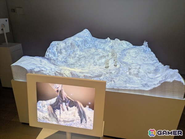 展示コーナー「モンスターハンター超立体図鑑」