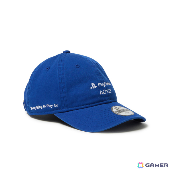 PlayStationとニューエラの初となるコラボコレクションが2026年1月8日に発売!ロゴや△〇×□マークがデザインされたアパレルやバッグなどを展開の画像