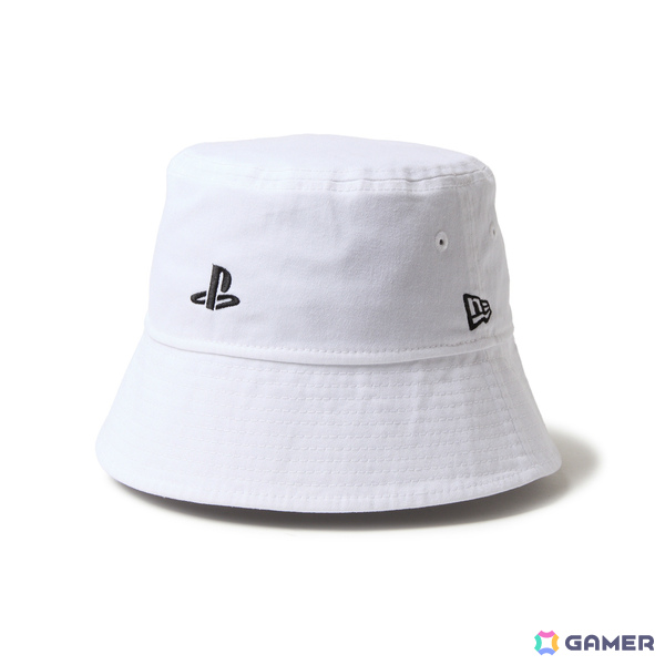 PlayStationとニューエラの初となるコラボコレクションが2026年1月8日に発売!ロゴや△〇×□マークがデザインされたアパレルやバッグなどを展開の画像
