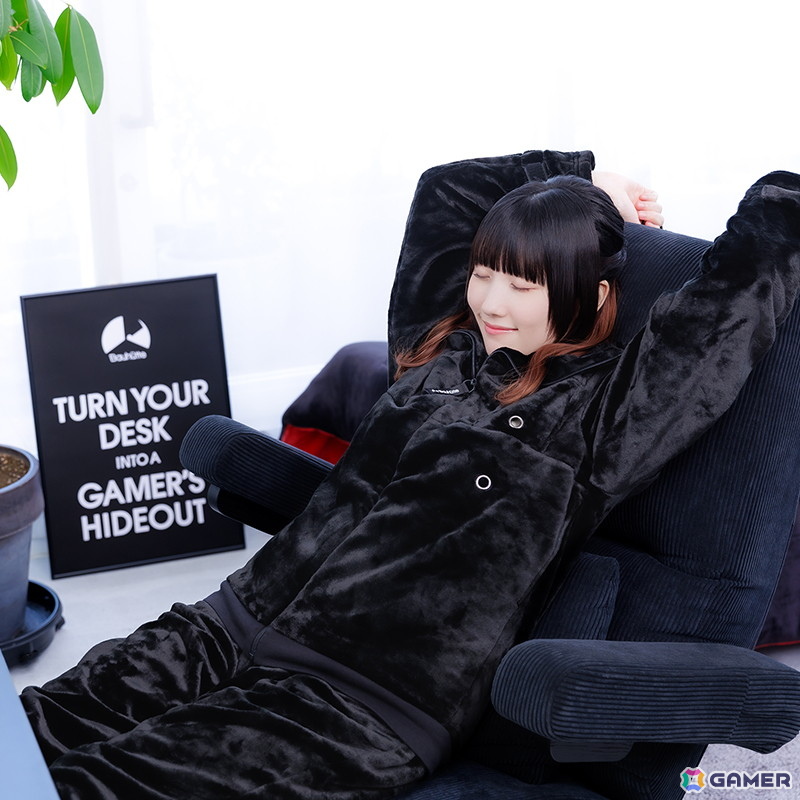 着る毛布「ダメ着」シリーズ10製品がバウヒュッテの「あったかゲーミング要塞化 応援セール」に追加！の画像