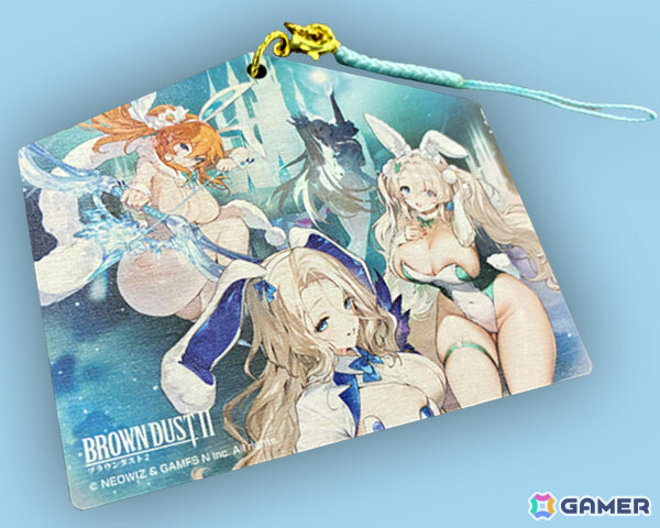 「ブラウンダスト2」C107にてえなこさん、東雲うみさん、ハネアメさんによるカレンダーお渡し会が実施！2.5周年記念ジャケットなどのグッズ販売もの画像4