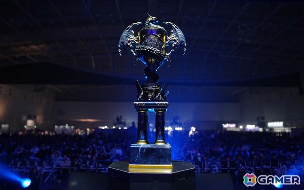「シャドバWB」初の国際大会「Shadowverse World Grand Prix 2025」Grand Finalsが開催！優勝賞金1億円を手にした初代王者はDFM | ユーリ選手にの画像2