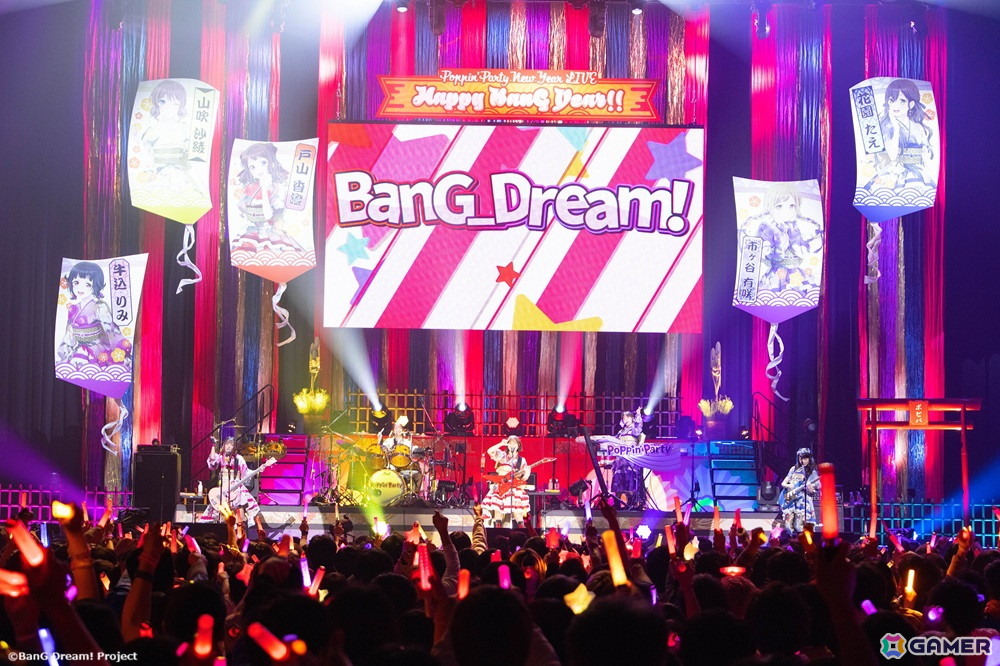 Poppin'Party New Year LIVE「Happy BanG Year!!」が開催!すごろくのお題に沿った楽曲を演奏、Roselia「FIRE BIRD」のカバーもの画像