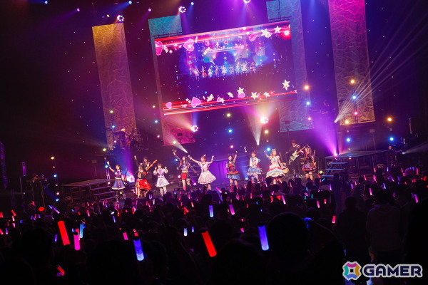 「アイカツ！」のライブイベント「ALL AIKATSU！ ROCK FES. MO-IKKAI!!」のオフィシャルレポートが到着！の画像2