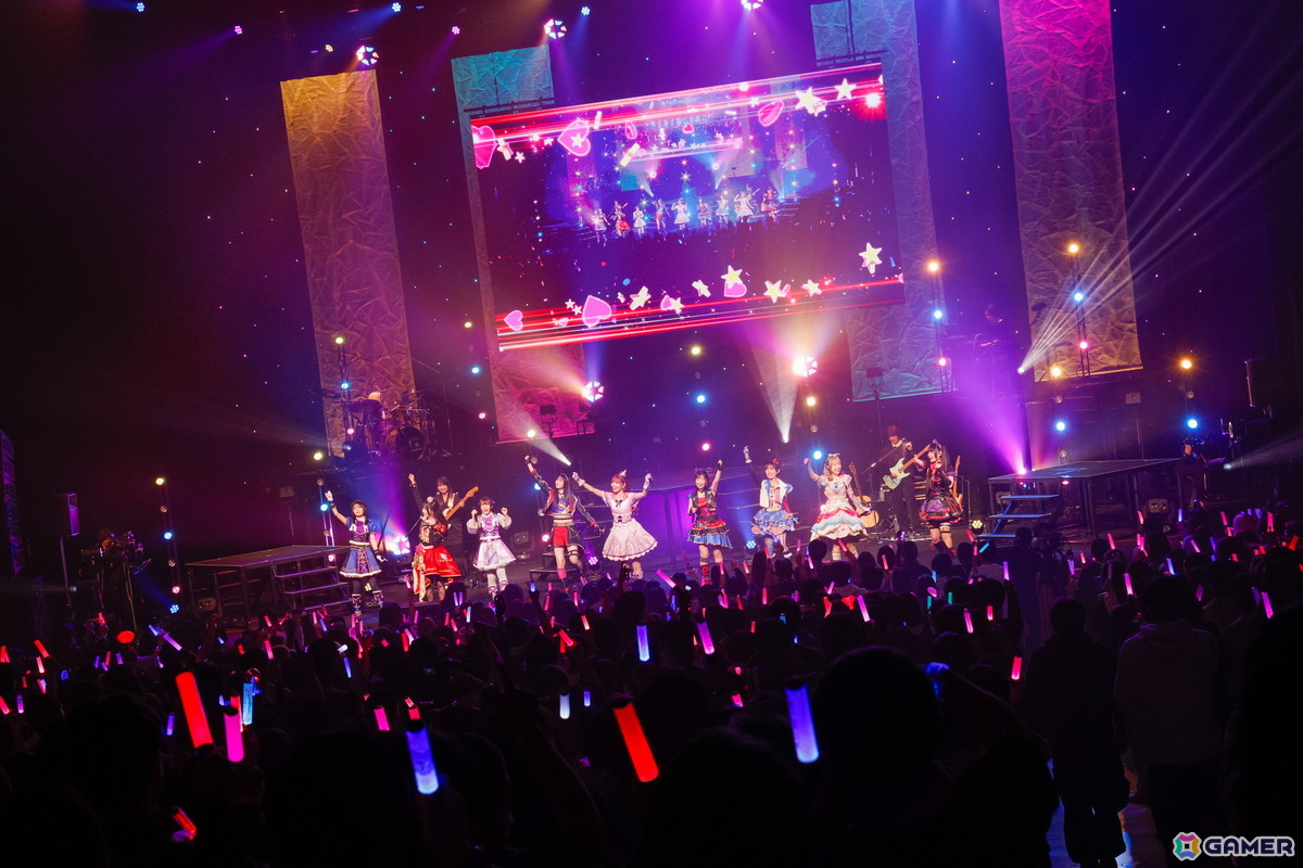 「アイカツ！」のライブイベント「ALL AIKATSU！ ROCK FES. MO-IKKAI!!」のオフィシャルレポートが到着！の画像2