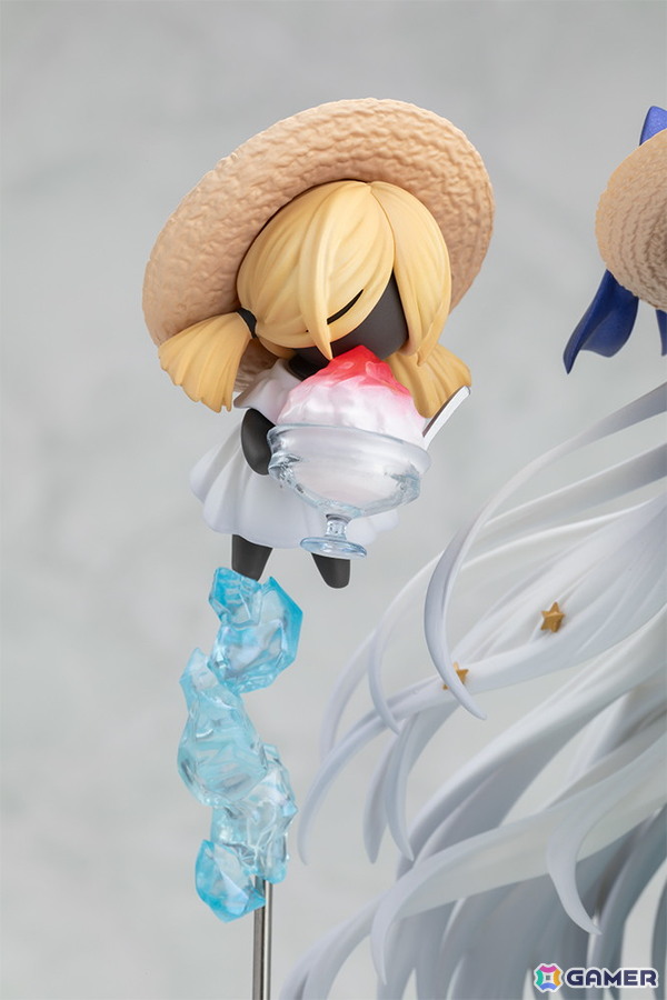 「FGO」水着姿のアナスタシアが相棒のヴィイとともに1/7スケールフィギュアで登場！クールな雰囲気とは違った可愛らしい笑顔も再現の画像12