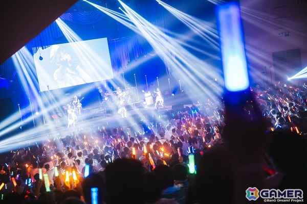 これまでの軌跡を辿っていくMorfonicaの5周年ライブ「Maestoso」をレポート！新曲「Resonant Strings」は新境地のパフォーマンスにの画像2