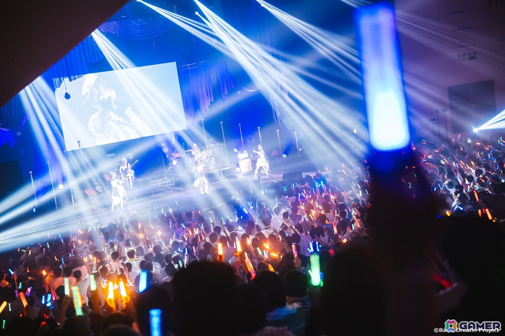 これまでの軌跡を辿っていくMorfonicaの5周年ライブ「Maestoso」をレポート!新曲「Resonant Strings」は新境地のパフォーマンスにの画像