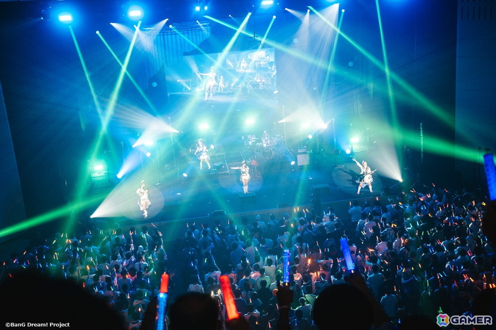 これまでの軌跡を辿っていくMorfonicaの5周年ライブ「Maestoso」をレポート!新曲「Resonant Strings」は新境地のパフォーマンスにの画像