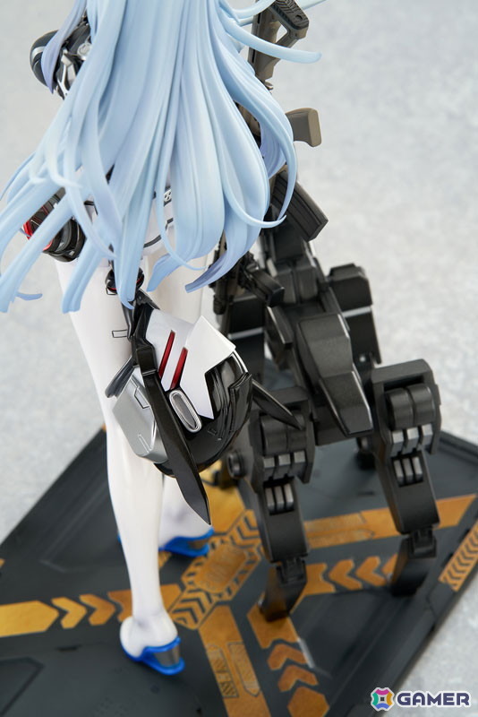 「ドルフロ」416がスキン・真夜中の福音の姿でフィギュア化！スタイリッシュなパイロットスーツが肢体ラインを美しく際立たせるの画像11